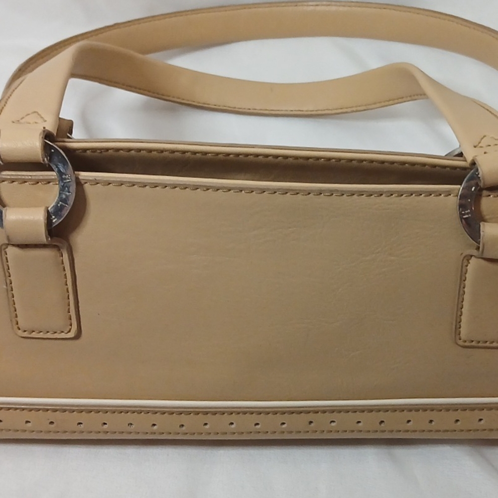 Elegant Vintage TOMMY HILFIGER Baguette Satchel